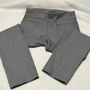 Soho skinny dress pants. Small, hardly worn.